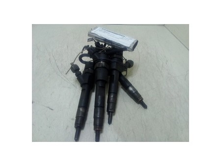 INIETTORE DIESEL RENAULT SCENIC 2A SERIE (06/03-08/09) F9Q804 8200389369