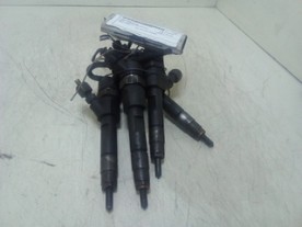 INIETTORE DIESEL RENAULT SCENIC 2A SERIE (06/03-08/09) F9Q804 8200389369