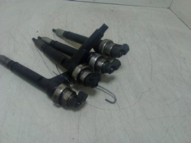 INIETTORE DIESEL OPEL MERIVA (X03) (03/03-12/10) Z17DTH 98433634