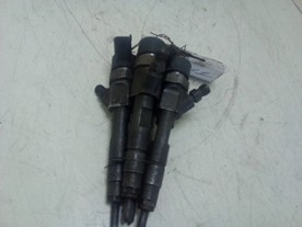 INIETTORE DIESEL RENAULT LAGUNA 2A SERIE (03/01-09/07) F9Q752 8200100272