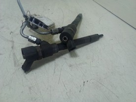 INIETTORE DIESEL KIA CARENS 1A SERIE (07/02-02/08) D4EA 3380027010