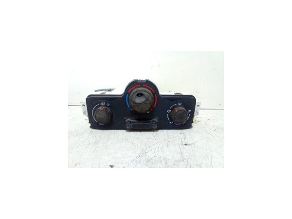 BLOCCO COMANDO CLIMATIZZAZIONE RENAULT MEGANE 2A SERIE (09/02-02/06)  7701055146