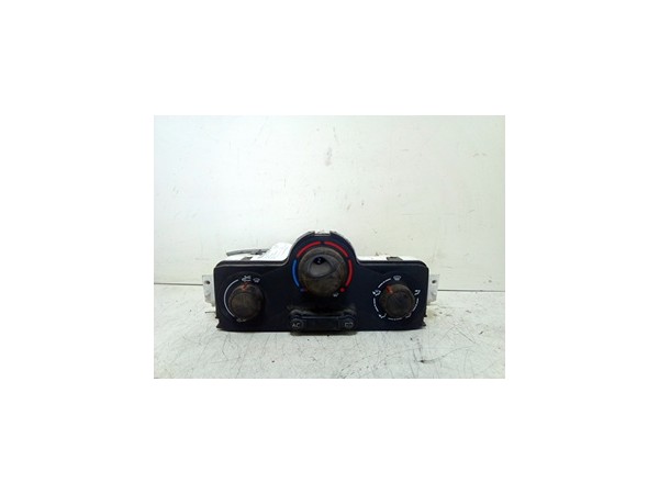 BLOCCO COMANDO CLIMATIZZAZIONE RENAULT MEGANE 2A SERIE (09/02-02/06)  7701055146