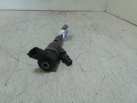 INIETTORE DIESEL KIA CARENS 1A SERIE (07/02-02/08) D4EA 3380027010