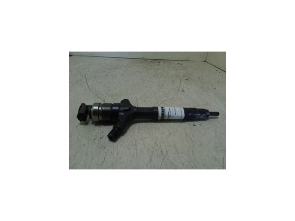 INIETTORE DIESEL TOYOTA AVENSIS (04/03-04/09) 1CDFTV 2367009030