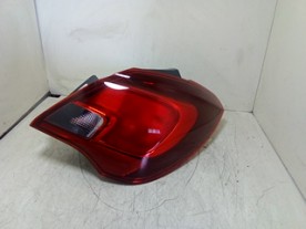 FANALE POST. PARTE EST. DX. OPEL CORSA (X15) (12/14-12/19) B13DTE 39090648
