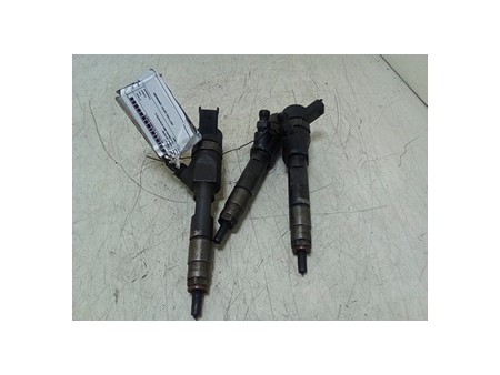 INIETTORE DIESEL RENAULT SCENIC 2A SERIE (06/03-08/09) F9Q804 8200389369