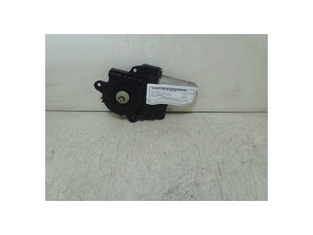 MOTORINO ALZACRISTALLO PORTA ANT. SX. FIAT CROMA (2T) (04/05-10/07) 939A4000 71740205