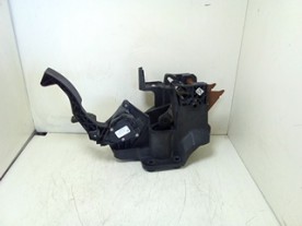 PEDALIERA COMPL. SMART FORFOUR (W453) (07/14-) H4D NB5382136009002