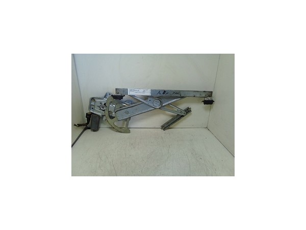 ALZACRISTALLO PORTA ANT. DX. TOYOTA YARIS (03/99-11/05)     (JPP) 2NZFE 6981052020