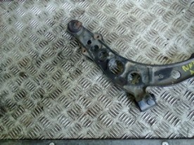 BRACCIO OSCILLANTE SOSP. ANT. DX. FIAT PUNTO 1A SERIE (11/93-10/99) 176A6000 46430003