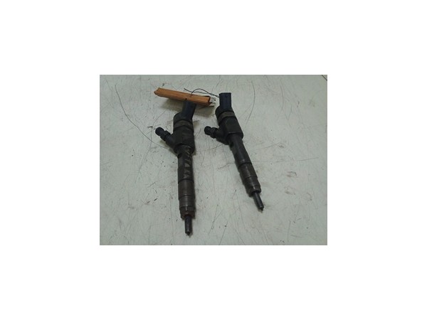 INIETTORE DIESEL RENAULT SCENIC 2A SERIE (06/03-08/09) F9Q804 8200389369