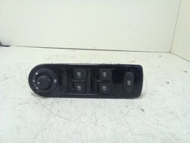 BLOCCO COMANDI ALZACRISTALLI RENAULT CLIO 4A SERIE (07/12-12/16)  254118044R