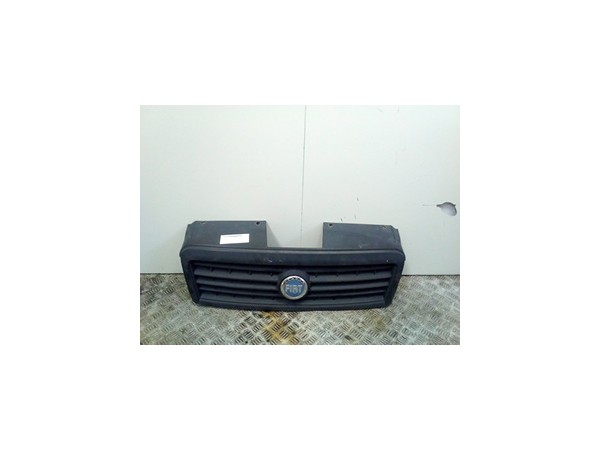 GRIGLIA FIAT DOBLO (3V) (11/09-04/15) 263A2000 735509440