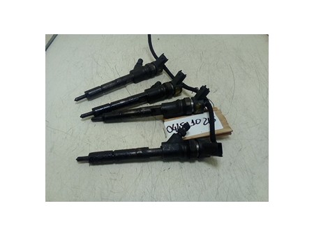 INIETTORE DIESEL TOYOTA YARIS (10/01-11/05)     (FRP) 1NDTV NB4954045038010