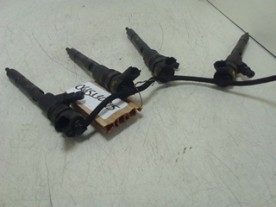 INIETTORE DIESEL TOYOTA YARIS (10/01-11/05)     (FRP) 1NDTV NB4954045038010