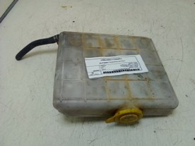 SERBATOIO TERGICRISTALLI SUZUKI SWIFT (04/05-02/11) M13A 3845062JA1000