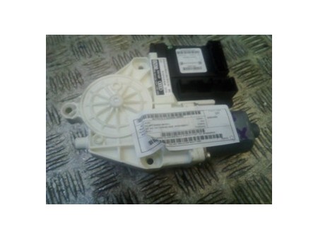 MOTORINO ALZACRISTALLO PORTA POST. DX. AUDI A3 (8P) (04/03-06/10) BKD 8P4959802D
