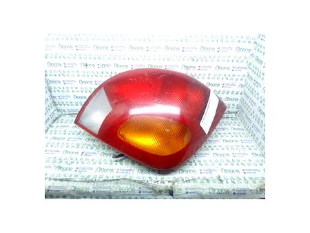 FANALE POST. DX. FORD FIESTA (DX) (09/95-08/99) DHA 5028374