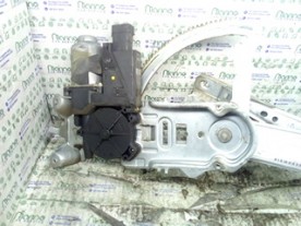 ALZACRISTALLO ELETTR. PORTA ANT. DX. OPEL CORSA (X01) (10/00-06/06) Z10XE 93186825