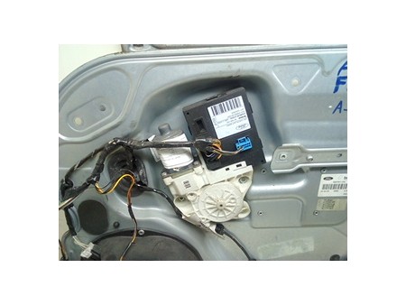 MOTORINO ALZACRISTALLO PORTA ANT. DX. FORD FOCUS (CAP) (11/04-06/08) HHDA 1347884
