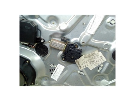 MOTORINO ALZACRISTALLO PORTA ANT. DX. FIAT STILO (2V) (11/03-06/09) 843A1000 46831641
