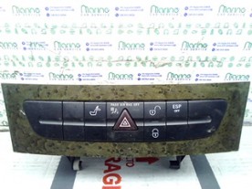 BLOCCO COMANDI MULTIFUNZIONE CONSOLLE CENTRALE MERCEDES-BENZ CLS (C219) (09/04-) 642920 NB8939013044001