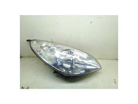 PROIETTORE DX. HYUNDAI I20 (01/09-) G4LA 921021J010