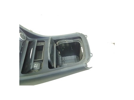PORTAOGGETTI ANT. CONSOLLE CENTR. MERCEDES-BENZ CLA (C117) (04/16-) 651930 A17668001509H44