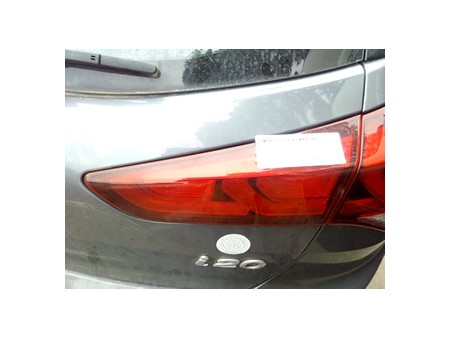 FANALE POST. PARTE INT. DX. HYUNDAI I20 (11/14-) G4LA 92404C8200