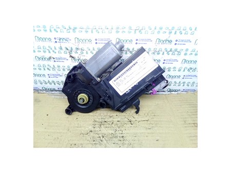 MOTORINO ALZACRISTALLO PORTA ANT. SX. AUDI A4 (8E) (11/00-11/04) AVJ 8E1959801G