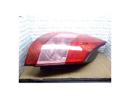 FANALE POST. SX. RENAULT SCENIC 2A SERIE (06/03-08/09) K4JD7 8200127704