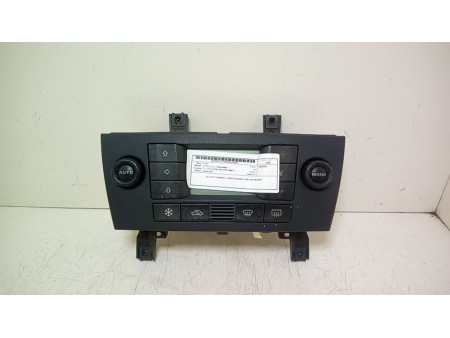 BLOCCO COMANDO CLIMATIZZAZIONE COND.ARIA FIAT STILO (2V) (11/03-06/09) 843A1000 46723470