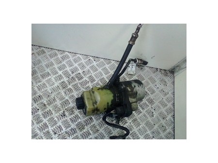 POMPA SERVOSTERZO C/SERBATOIO FORD FOCUS (CAP) (11/04-06/08) HHDA 1743471